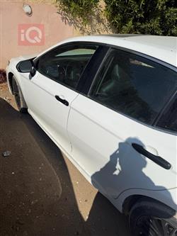 تۆیۆتا کامری